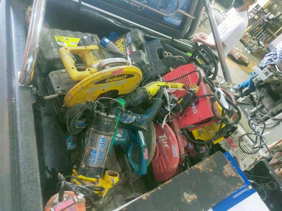 บริการ/รับซ่อมเครื่องมือไฟฟ้า