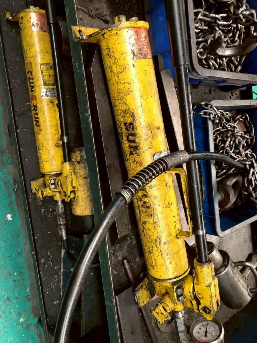 บริการ/รับซ่อมเครื่องมือไฮดรอลิค